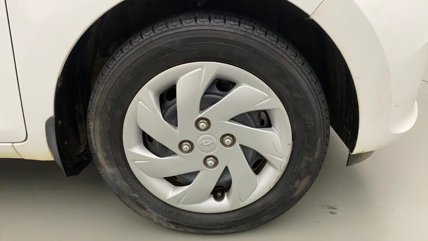 2018 Hyundai NEW SANTRO SPORTZ CNG, CNG, Manual, 16,808 km, Right Front Wheel