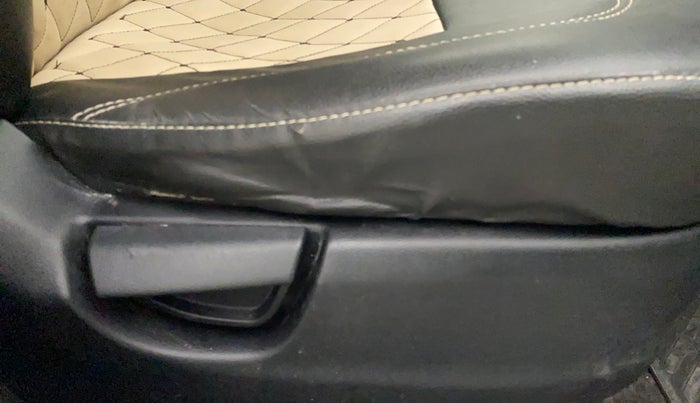 2018 Hyundai NEW SANTRO SPORTZ CNG, CNG, Manual, 16,808 km, Driver Side Adjustment Panel