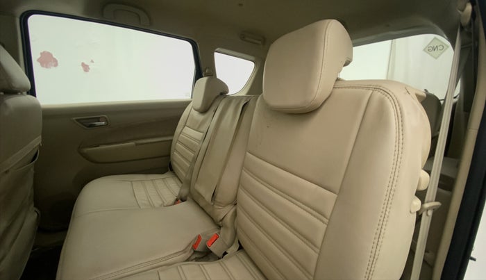 2014 Maruti Ertiga VXI CNG, CNG, Manual, 74,606 km, Right Side Rear Door Cabin