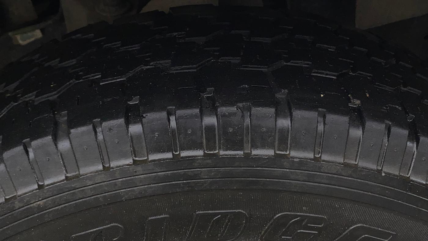2024 Mahindra Bolero B6, Diesel, Manual, 36,250 km, Right Front Tyre Tread