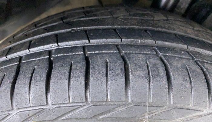 2018 Tata NEXON XMA 1.5, Diesel, Automatic, 78,374 km, Right Front Tyre Tread