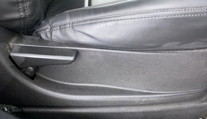 2018 Tata NEXON XMA 1.5, Diesel, Automatic, 78,374 km, Driver Side Adjustment Panel