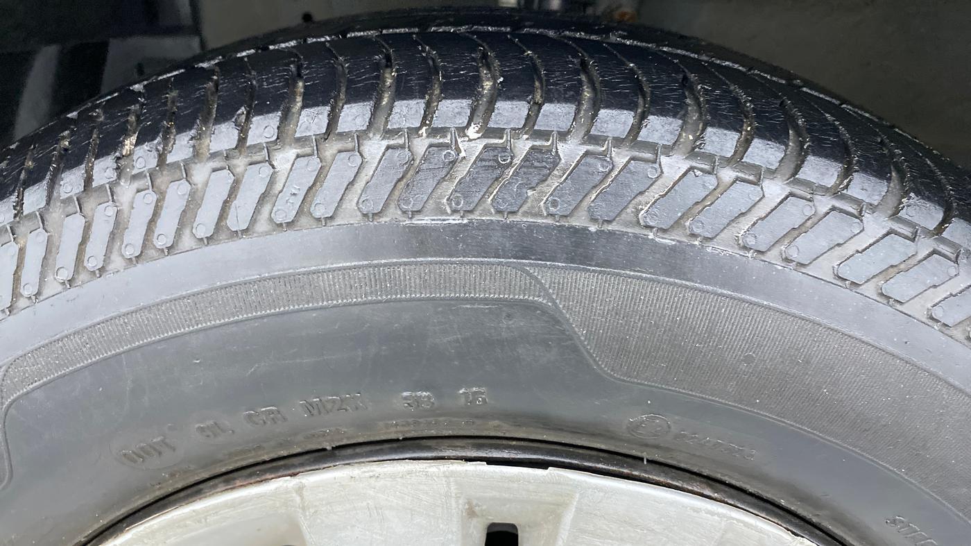 2012 Maruti Swift Dzire VXI 1.2 BS IV, Petrol, Manual, 78,788 km, Left Front Tyre Tread