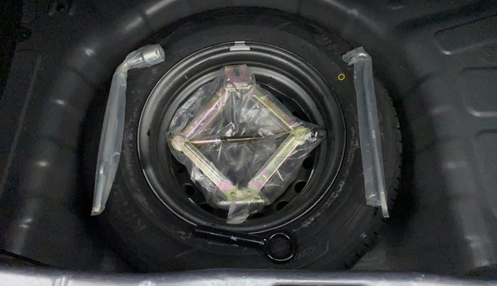 2019 Hyundai NEW SANTRO ASTA MT, Petrol, Manual, 13,424 km, Spare Tyre