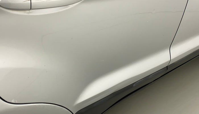 2019 Ford Ecosport TREND 1.5L PETROL, CNG, Manual, 81,703 km, Right rear door - Slightly dented