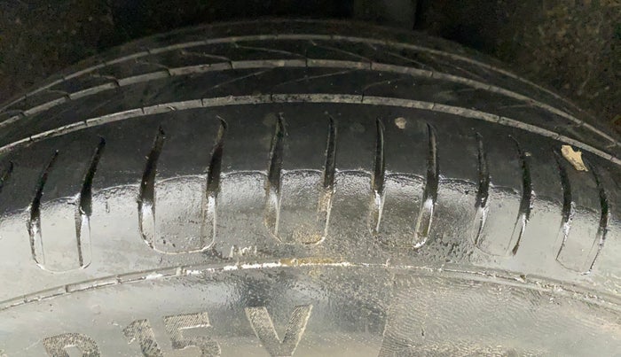 2019 Ford Ecosport TREND 1.5L PETROL, CNG, Manual, 81,703 km, Left Rear Tyre Tread
