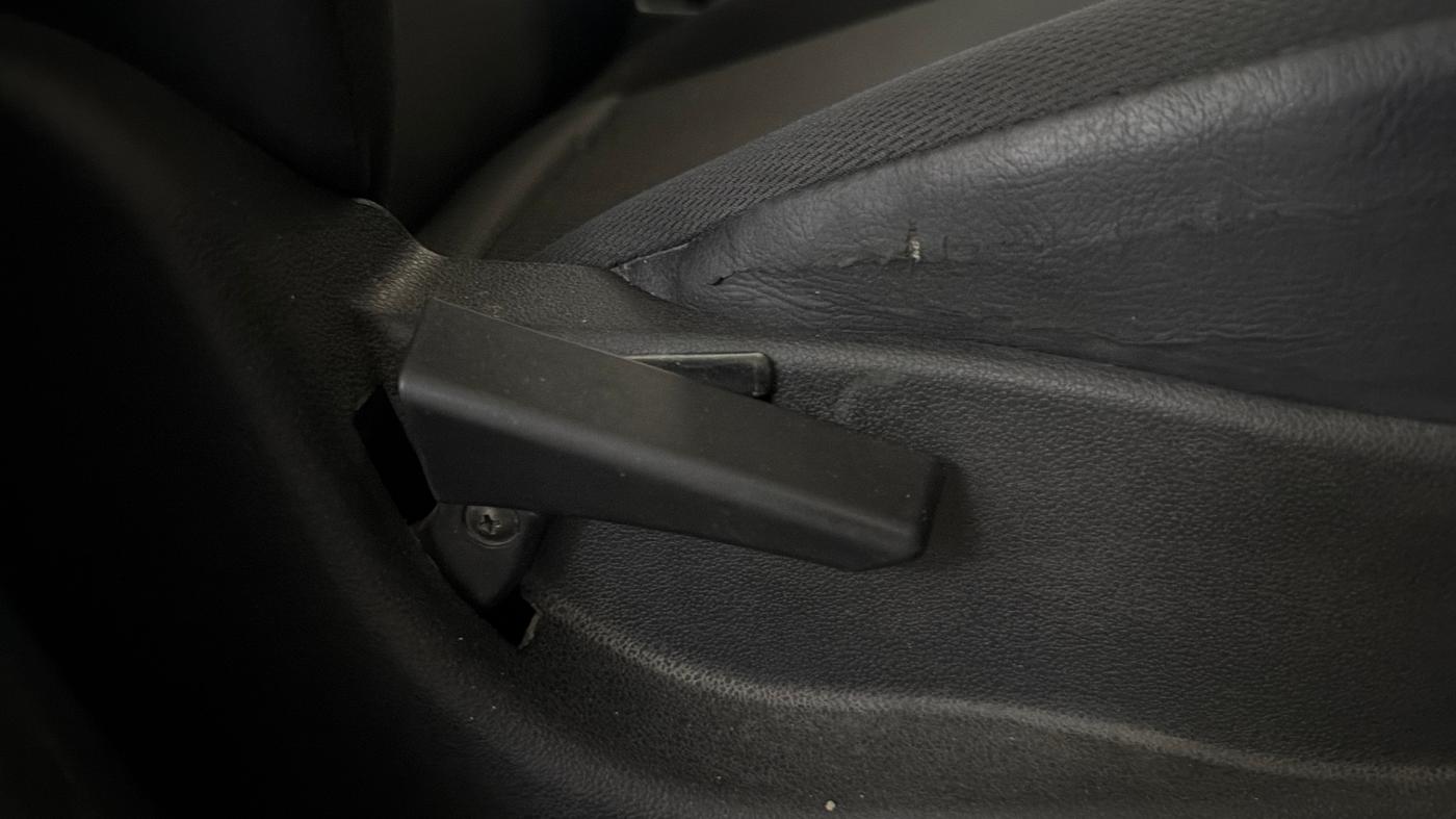 2018 Tata Tiago XT PETROL, Petrol, Manual, 50,428 km, Driver Side Adjustment Panel