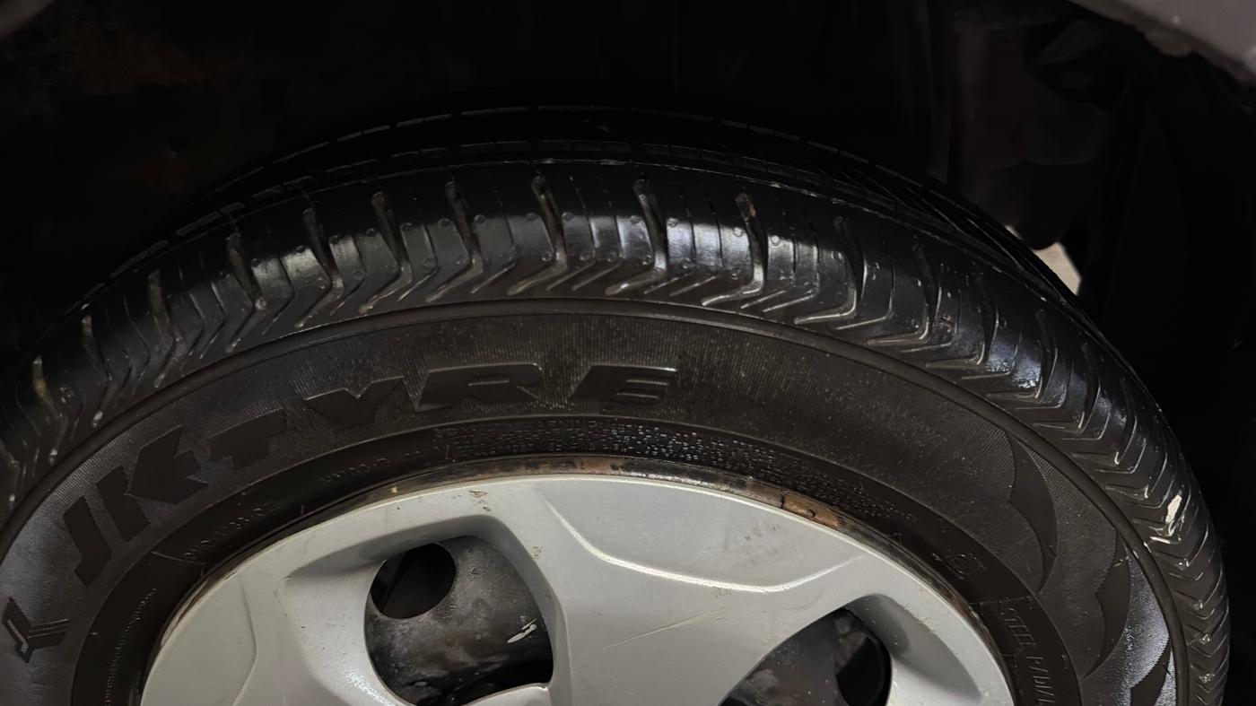 2018 Tata Tiago XT PETROL, Petrol, Manual, 50,428 km, Left Rear Tyre Tread