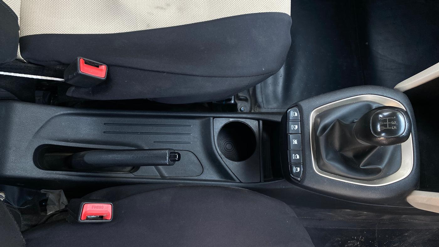 2019 Hyundai NEW SANTRO SPORTZ MT, Petrol, Manual, 30,604 km, Gear Lever