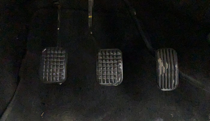 2018 Tata Tiago XE PETROL, Petrol, Manual, 33,709 km, Pedals