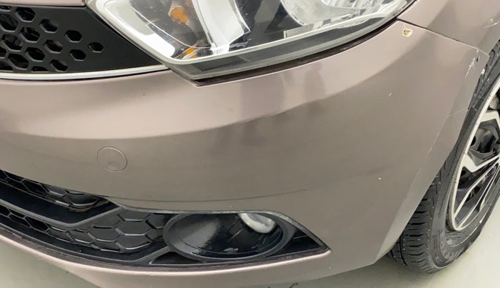 2018 Tata Tiago XE PETROL, Petrol, Manual, 33,709 km, Front bumper - Minor scratches