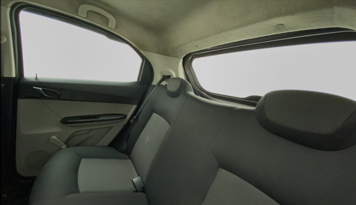 2018 Tata Tiago XE PETROL, Petrol, Manual, 33,709 km, Right Side Rear Door Cabin