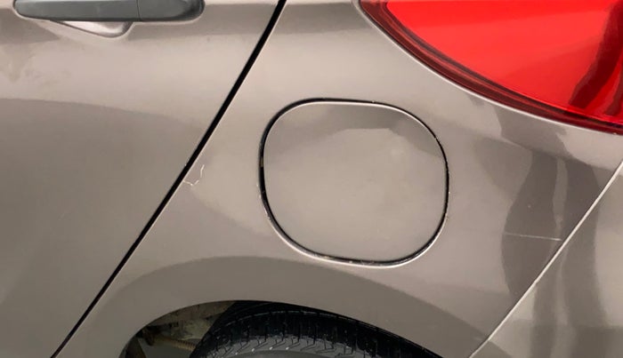2018 Tata Tiago XE PETROL, Petrol, Manual, 33,709 km, Left quarter panel - Minor scratches