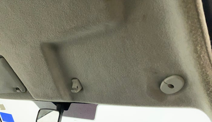 2018 Tata Tiago XE PETROL, Petrol, Manual, 33,709 km, Ceiling - Sun visor missing