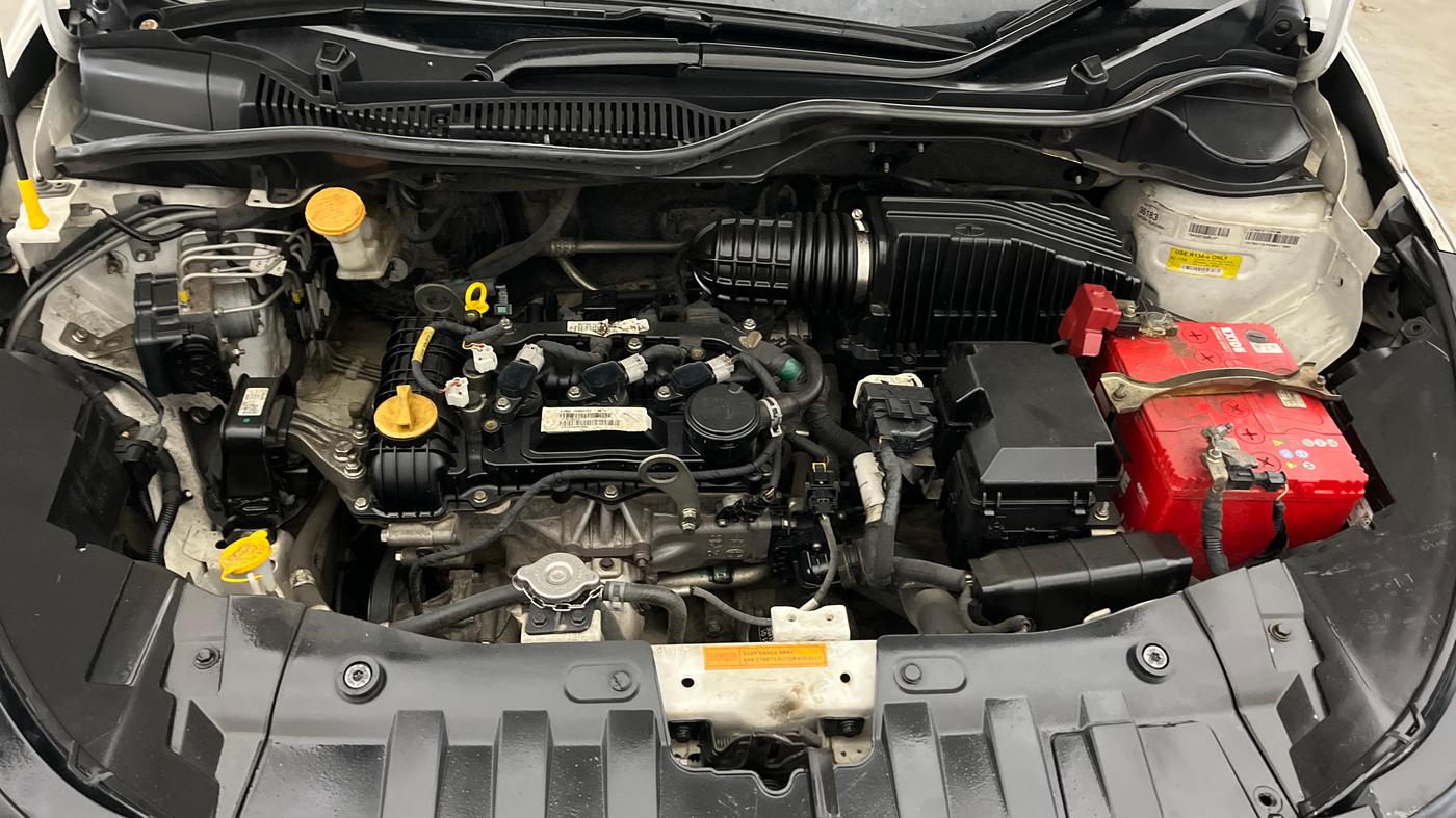 2020 Tata ALTROZ XZ PETROL, Petrol, Manual, 75,469 km, Engine View
