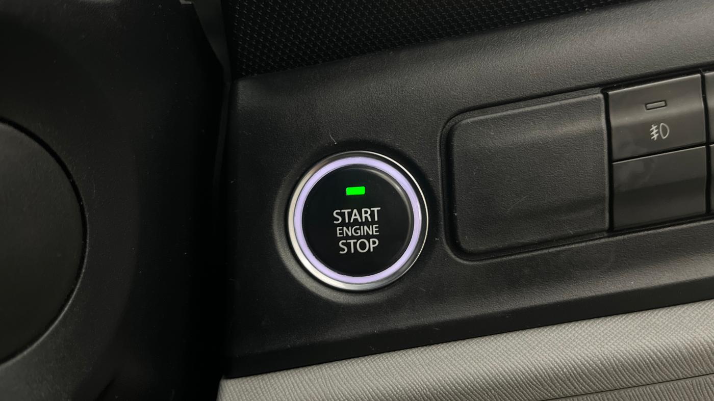 2020 Tata ALTROZ XZ PETROL, Petrol, Manual, 75,469 km, Keyless Start/ Stop Button