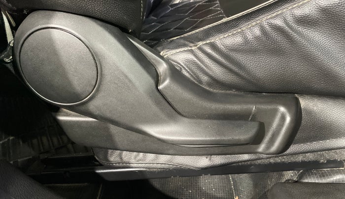 2018 Maruti Baleno DELTA PETROL 1.2, Petrol, Manual, 51,002 km, Driver Side Adjustment Panel