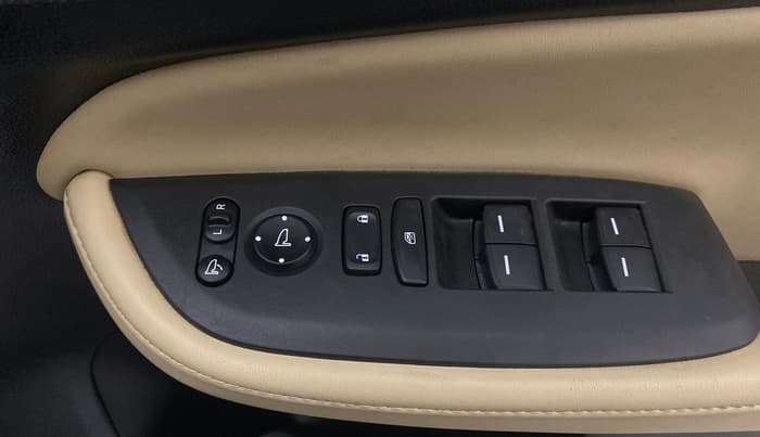 2023 Honda City 1.5L I-VTEC ZX CVT, Petrol, Automatic, 28,082 km, Driver Side Door Panels Control