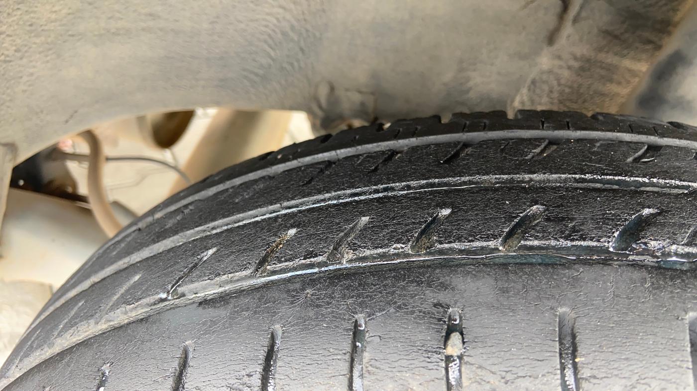 2019 Renault Kwid RXT 1.0 AMT (O), Petrol, Automatic, 33,868 km, Left Rear Tyre Tread
