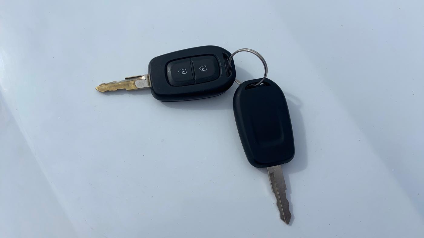 2019 Renault Kwid RXT 1.0 AMT (O), Petrol, Automatic, 33,868 km, Key Close Up