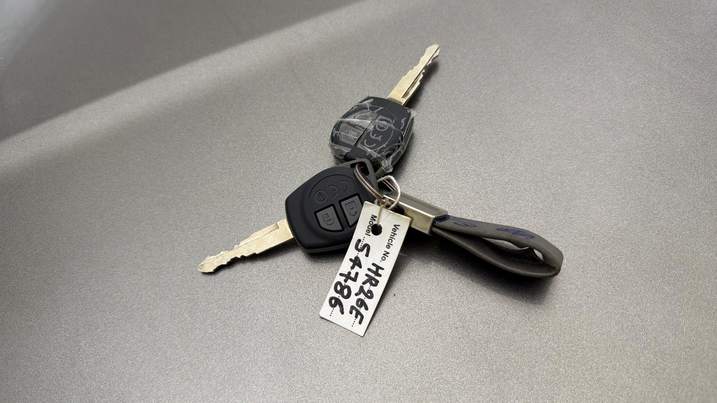 2021 Maruti Ertiga VXI CNG, CNG, Manual, 79,979 km, Key Close Up