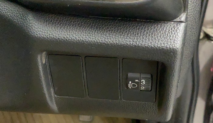 2015 Honda City 1.5L I-VTEC V MT, Petrol, Manual, 92,720 km, Dashboard - Headlight height adjustment not working