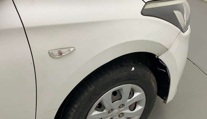 2016 Hyundai Elite i20 MAGNA 1.2, Petrol, Manual, 29,951 km, Right fender - Slightly dented