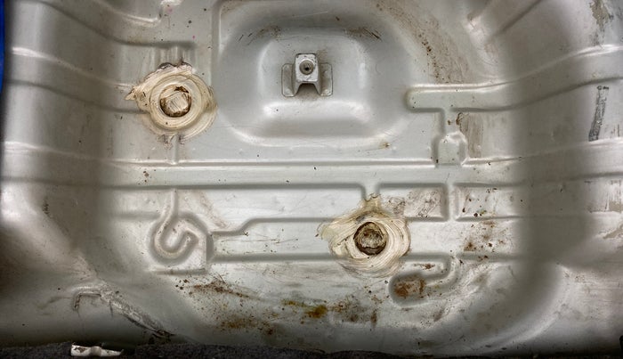 2012 Maruti Alto LXI, Petrol, Manual, 1,00,100 km, Boot floor - Slight discoloration