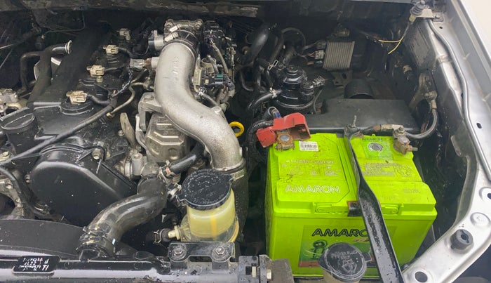 2015 Toyota Innova 2.5 VX 8 STR, Diesel, Manual, 1,02,630 km, Engine View - Left