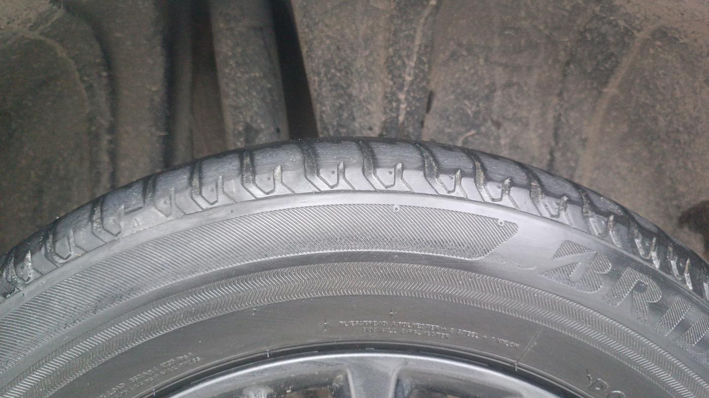 2021 Maruti XL6 ALPHA MT, Petrol, Manual, 57,558 km, Right Rear Tyre Tread