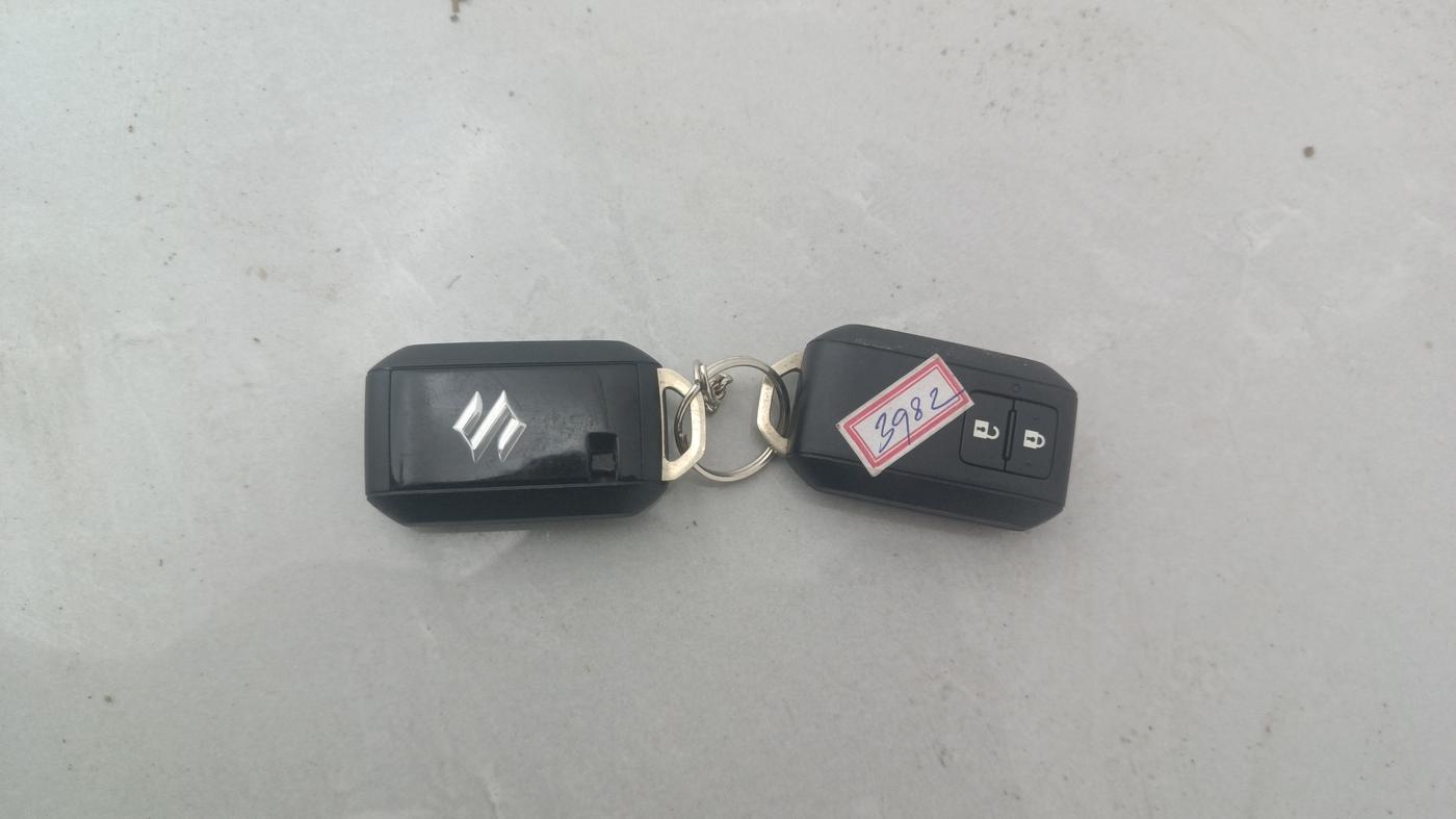 2021 Maruti XL6 ALPHA MT, Petrol, Manual, 57,558 km, Key Close Up