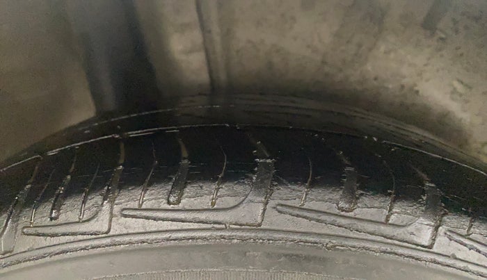 2012 Honda City 1.5L I-VTEC V MT, CNG, Manual, 89,046 km, Right Rear Tyre Tread