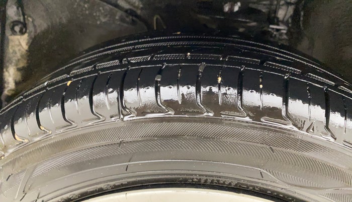 2019 Maruti Alto K10 VXI AMT, Petrol, Automatic, 54,852 km, Left Front Tyre Tread