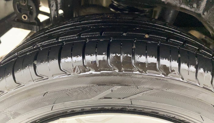 2019 Maruti Alto K10 VXI AMT, Petrol, Automatic, 54,852 km, Right Rear Tyre Tread