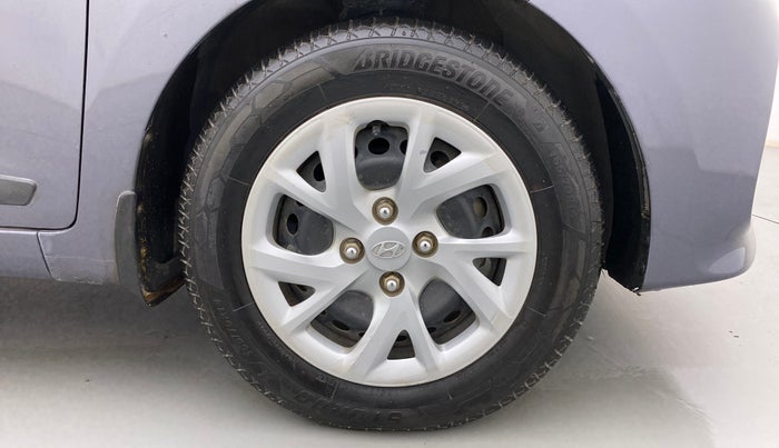 2019 Hyundai Grand i10 SPORTZ 1.2 KAPPA VTVT, Petrol, Manual, 42,899 km, Right Front Wheel