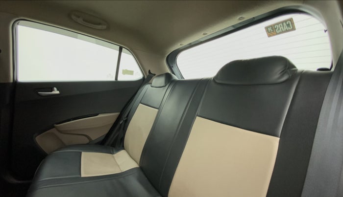 2019 Hyundai Grand i10 SPORTZ 1.2 KAPPA VTVT, Petrol, Manual, 42,899 km, Right Side Rear Door Cabin