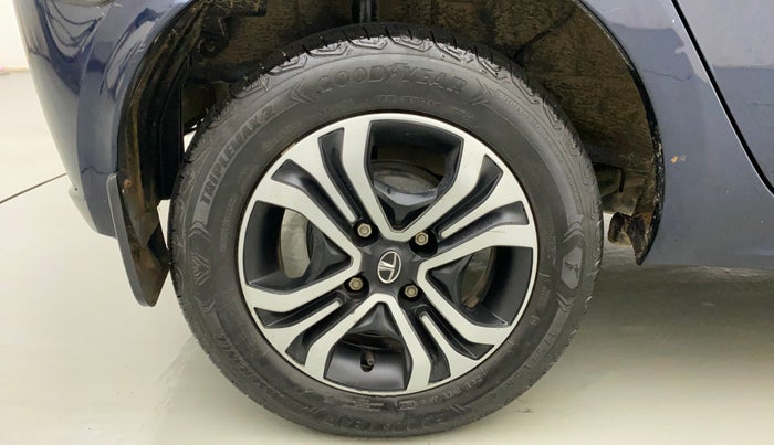 2022 Tata Tiago XZ PLUS CNG, CNG, Manual, 23,096 km, Right Rear Wheel