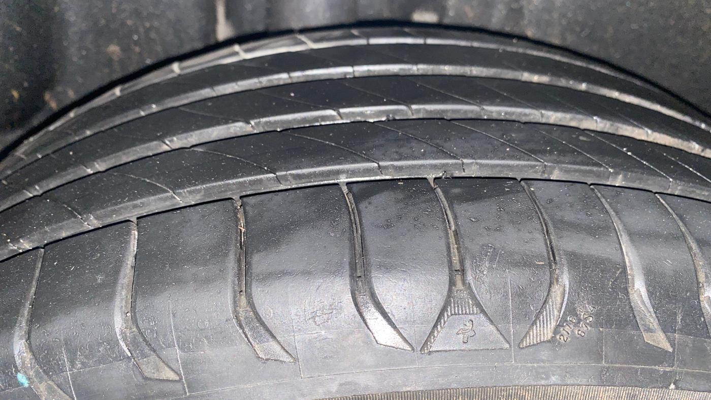 2021 Volkswagen Polo TRENDLINE 1.0L, Petrol, Manual, 26,271 km, Right Rear Tyre Tread