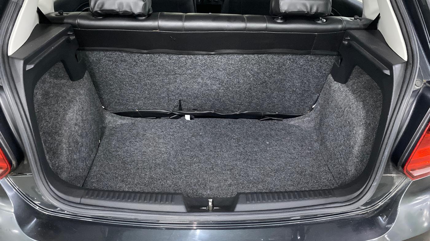 2021 Volkswagen Polo TRENDLINE 1.0L, Petrol, Manual, 26,271 km, Boot Inside