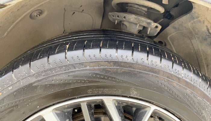 2021 Hyundai Tucson GLS 2WD AT PETROL, Petrol, Automatic, 52,235 km, Left Front Tyre Tread