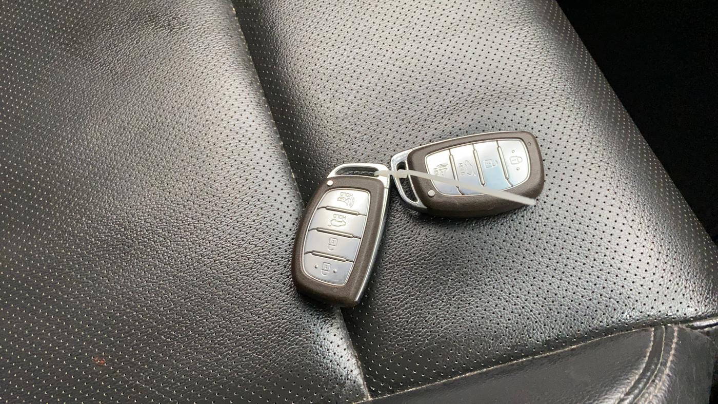 2021 Hyundai Tucson GLS 2WD AT PETROL, Petrol, Automatic, 52,291 km, Key Close Up