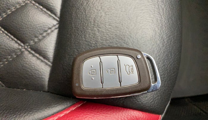 2019 Hyundai Elite i20 ASTA 1.2 (O), Petrol, Manual, 53,607 km, Key Close Up