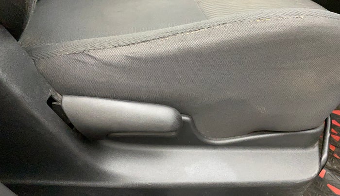 2016 Maruti Vitara Brezza VDI, Diesel, Manual, 86,670 km, Driver Side Adjustment Panel