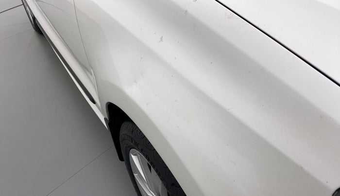 2016 Volkswagen Polo HIGHLINE1.2L PETROL, Petrol, Manual, 75,725 km, Right fender - Slightly dented