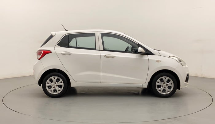 2014 Hyundai Grand i10 MAGNA 1.2 KAPPA VTVT, Petrol, Manual, 1,40,069 km, Right Side View