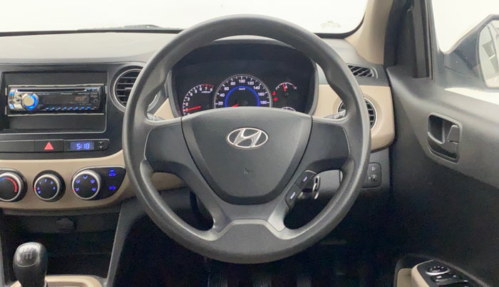 2014 Hyundai Grand i10 MAGNA 1.2 KAPPA VTVT, Petrol, Manual, 1,40,069 km, Steering Wheel Close Up