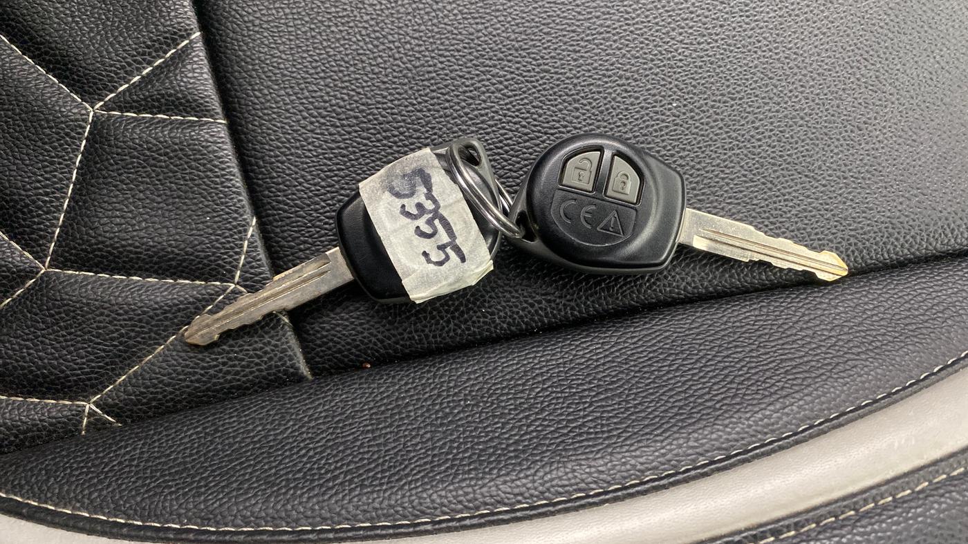 2017 Maruti Baleno DELTA PETROL 1.2, Petrol, Manual, 31,675 km, Key Close Up
