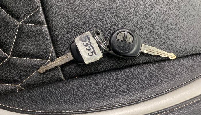 2017 Maruti Baleno DELTA PETROL 1.2, Petrol, Manual, 31,675 km, Key Close Up