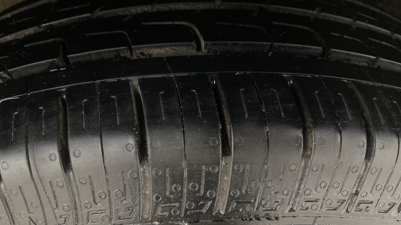 2017 Maruti Baleno DELTA PETROL 1.2, Petrol, Manual, 31,675 km, Left Rear Tyre Tread
