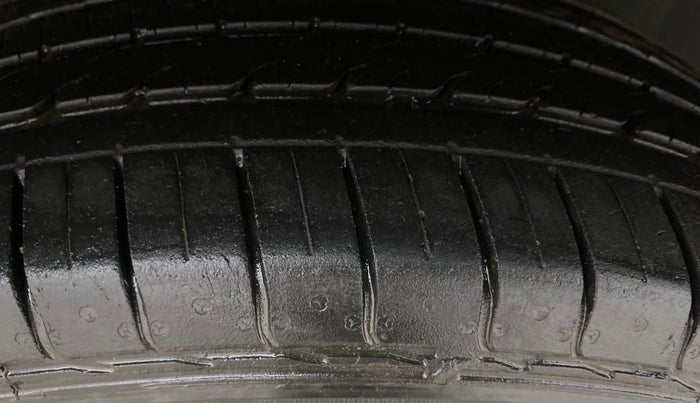 2019 MG HECTOR SHARP HYBRID 1.5 PETROL, Petrol, Manual, 20,703 km, Left Rear Tyre Tread
